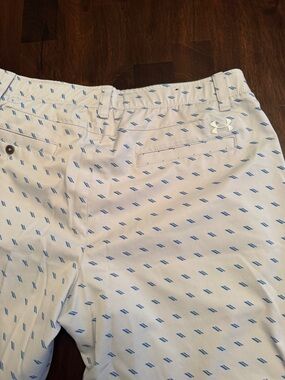 Under Armour Light Gray Golf Shorts with Blue Dash Pattern
